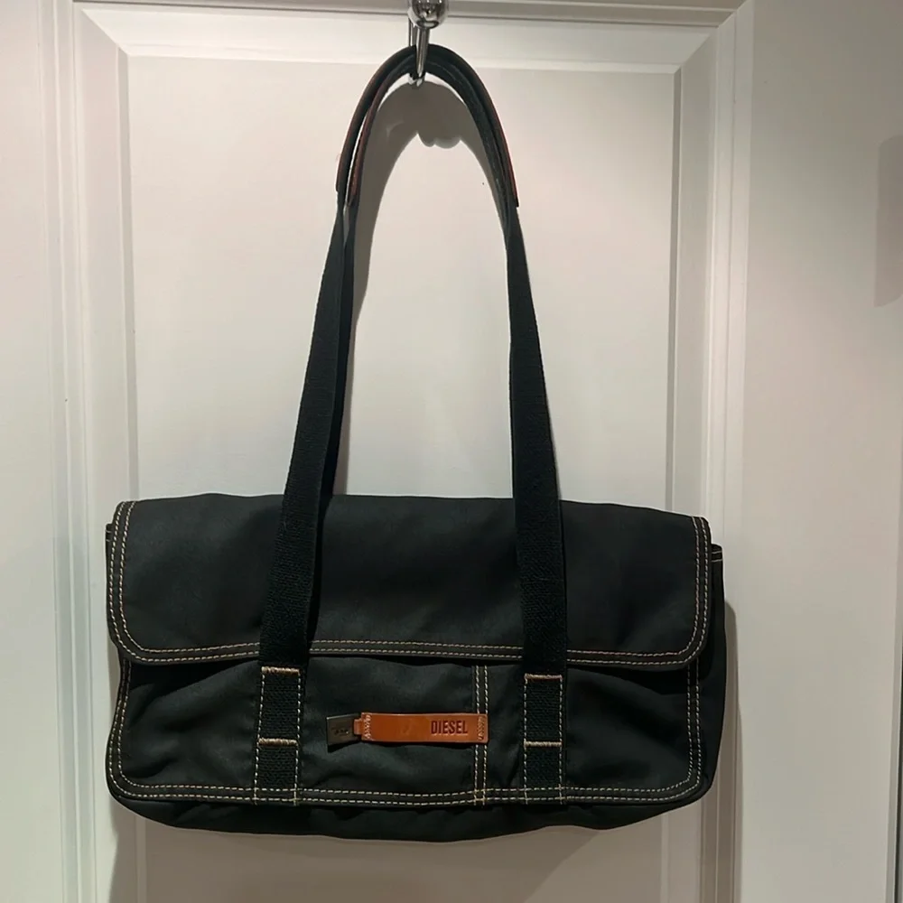 Diesel Grey Nylon with Leather Accent Shoulder Purse 💖🤩 - Picture 3 of 14